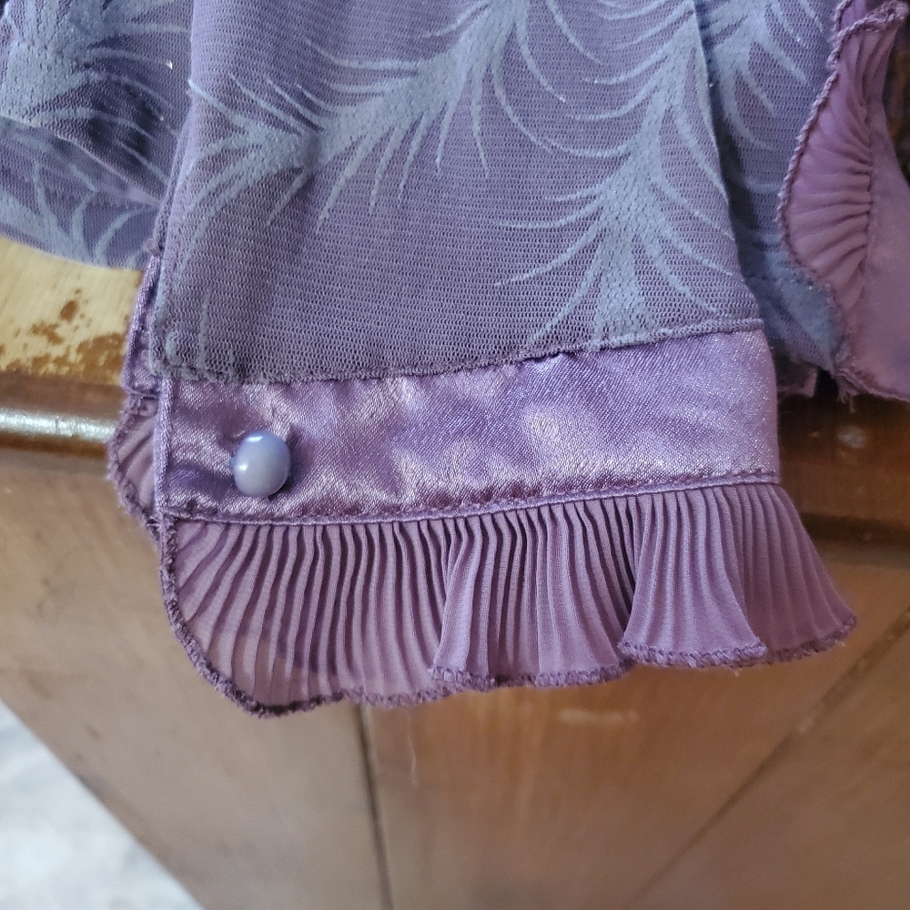 Patterned Blouse - Picture 5 of 8